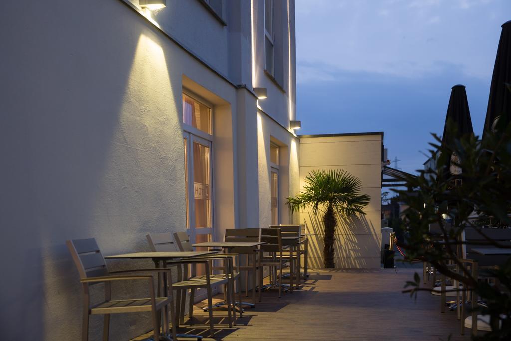 Goethe Hotel Messe By Trip Inn Франкфурт на Майн Екстериор снимка