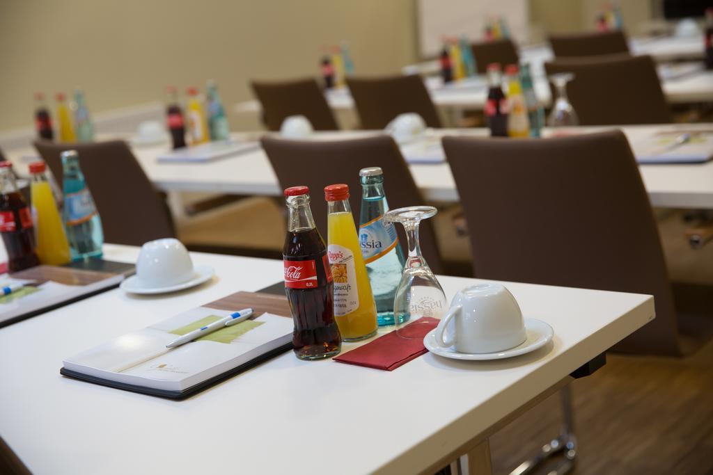 Goethe Hotel Messe By Trip Inn Франкфурт на Майн Екстериор снимка