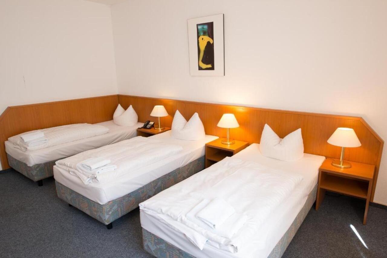 Goethe Hotel Messe By Trip Inn Франкфурт на Майн Екстериор снимка